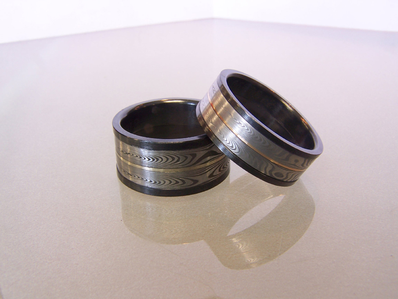 Ringen in elkaar en afgewerkt