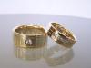 Geel met witgouden trouwringen en diamant